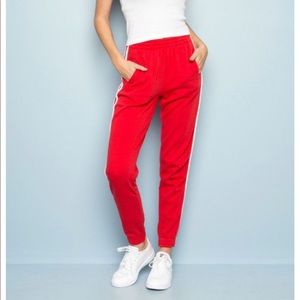 Brandy Melville John Galt Sweatpants